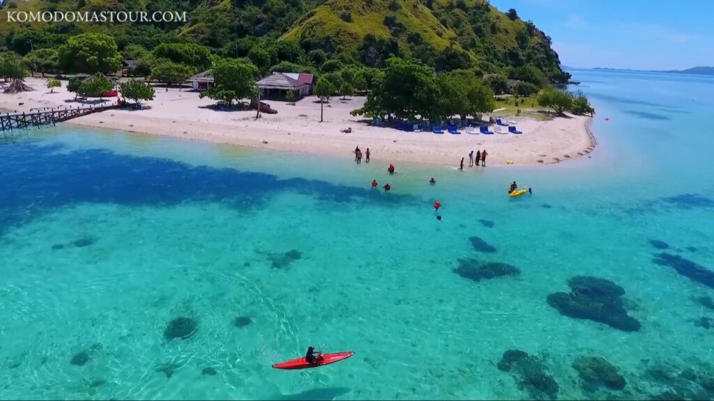 kayaking in Kelor Island